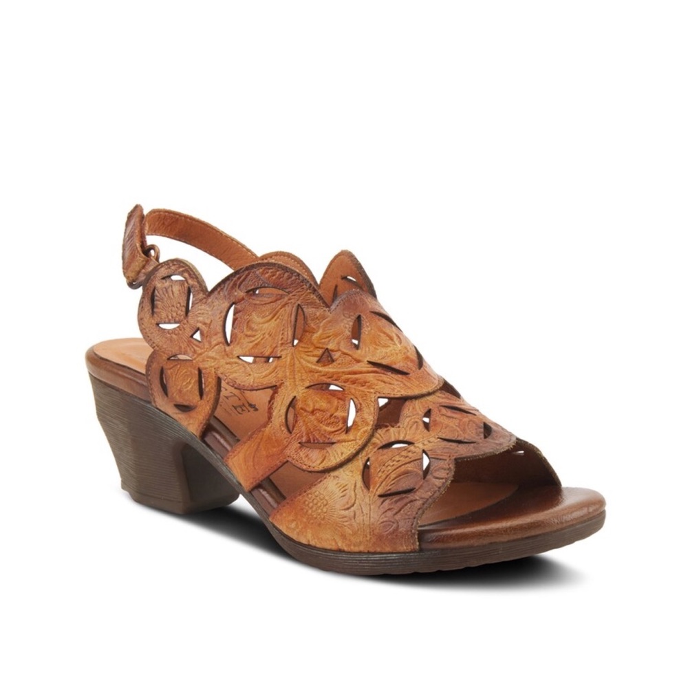 New Spring Step L’artiste Medallion Sandals